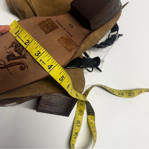 Free people Brown boots back lace sway low boots military taupe size 9.5 - Picture 16 of 16